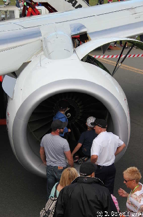 CanberraAirportOpenDay20140406 105549