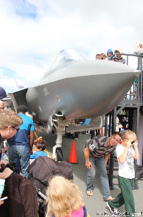 CanberraAirportOpenDay20140406 120215
