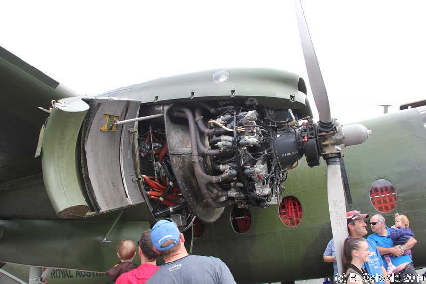 CanberraAirportOpenDay20140406 121832