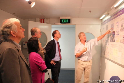 LABVISIT20130325 104207