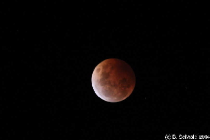 LunarEclipse20141008 205215