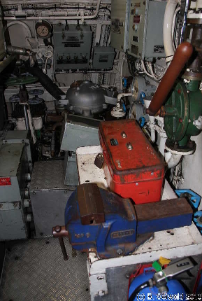 HMAS Onslow20130831 111052