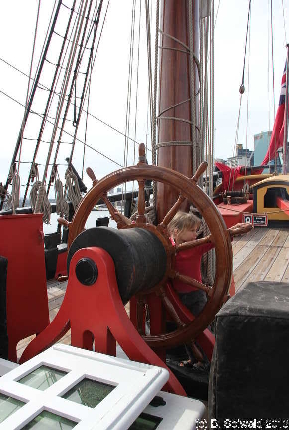 HMB Endeavour20130831 125328