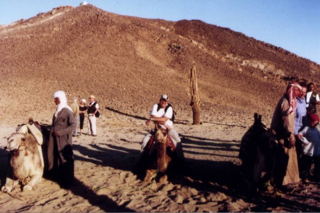 Egypt022004 4 24